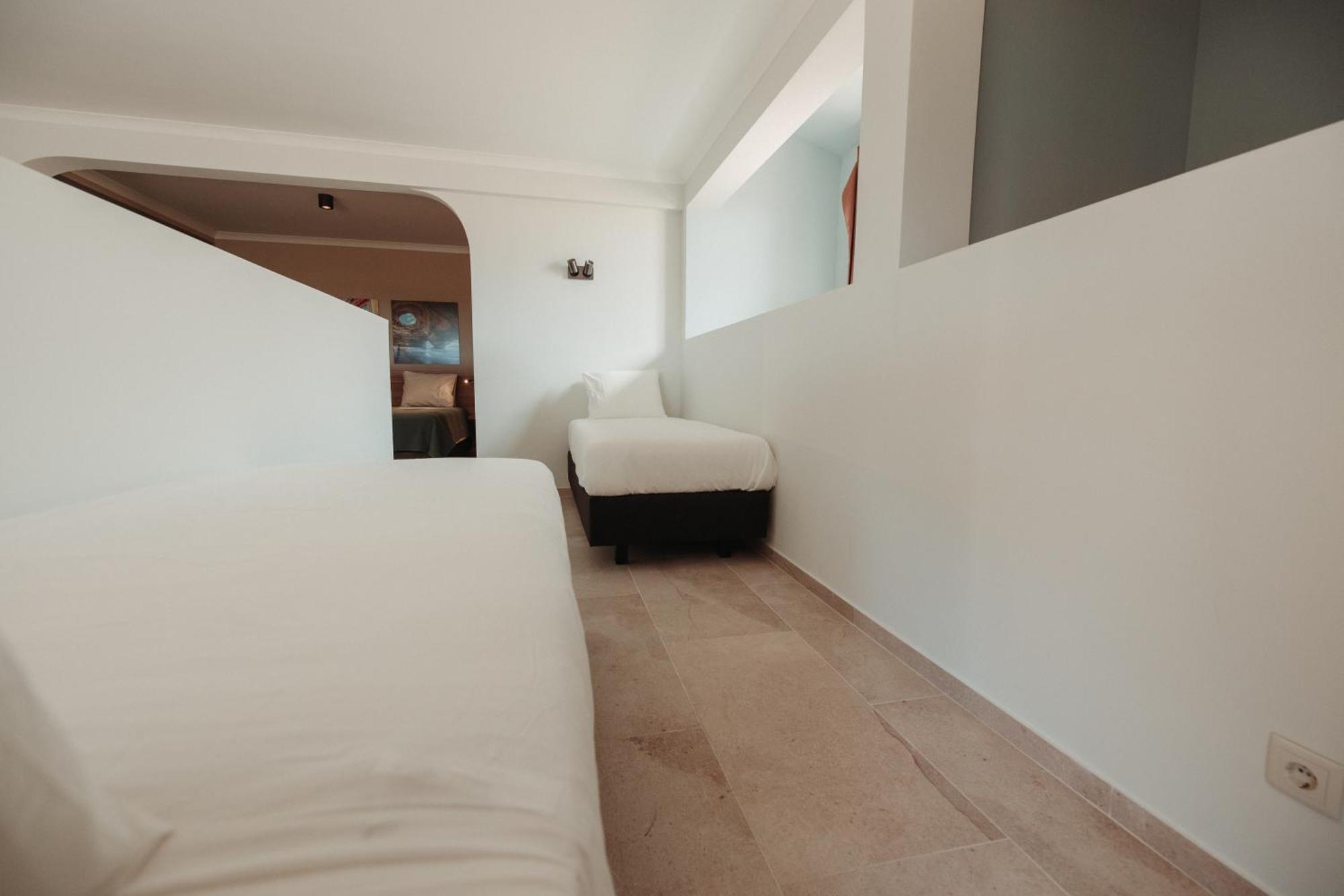 Casa Velha Apartments - Adults Friendly Albufeira Zimmer foto